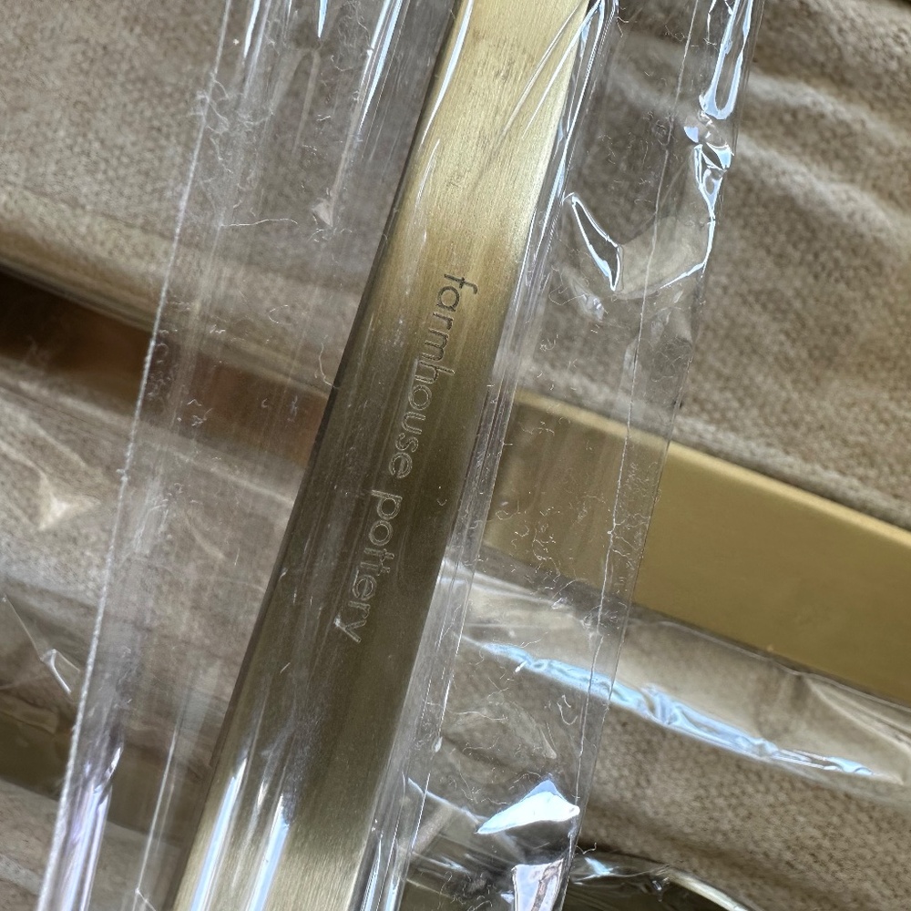 NEW Brushed Gold Flatware "Farmhouse Pottery" brand (six sets of Stowe 5 piece) - Picture 8 of 12